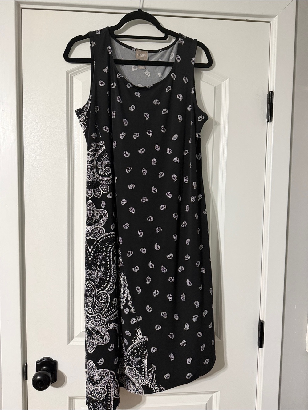 Chico's Black Paisley Print Sleeveless Shift Dress